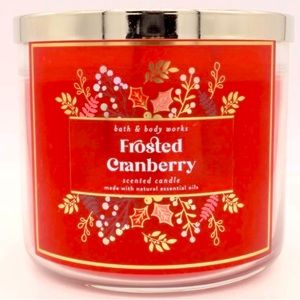 1 FROSTED CRANBERRY SCENTED LARGE 14.5 OZ 3-WICK CANDLE BATH & BODY W WHITE BARN